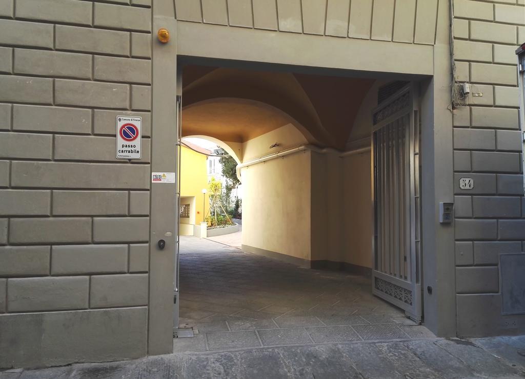 Roommo Santa Maria Novella ฟลอเรนซ์ ภายนอก รูปภาพ